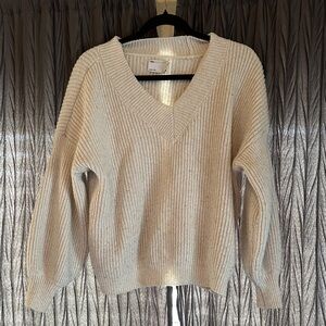 ASOS Women's V-Neck Cream Sweater